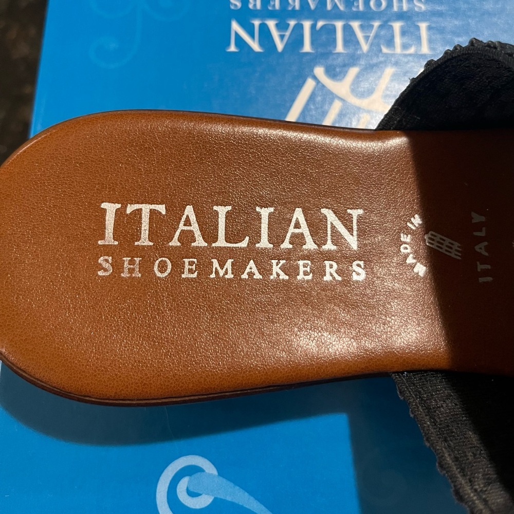 Italian Shoemakers Dark Navy Sandals with Decorative Rhinestone Accent - Picture 3 of 4